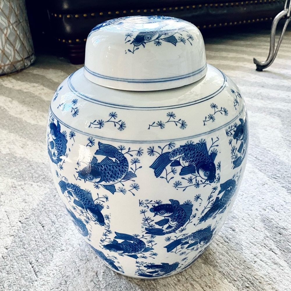 Large Vintage Chinoiserie Porcelain Blue And White Koi Ginger Jar